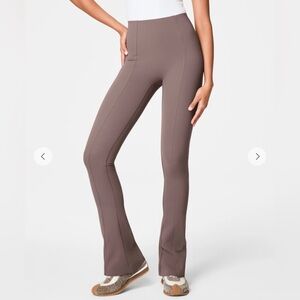 Spanx coreluxe micro flare pant/legging